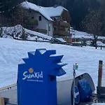 Ski-to-door Pistenblick *