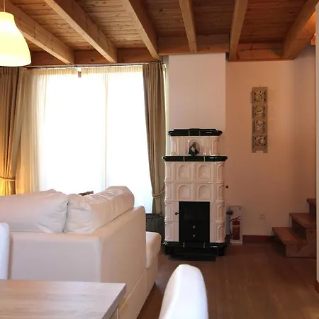 Ski-to-door Pistenblick Apartment