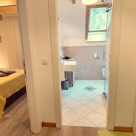 아파트 Ski-to-door Pistenblick